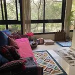 House With Garden View - Female Only