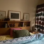 House With Garden View - Female Only